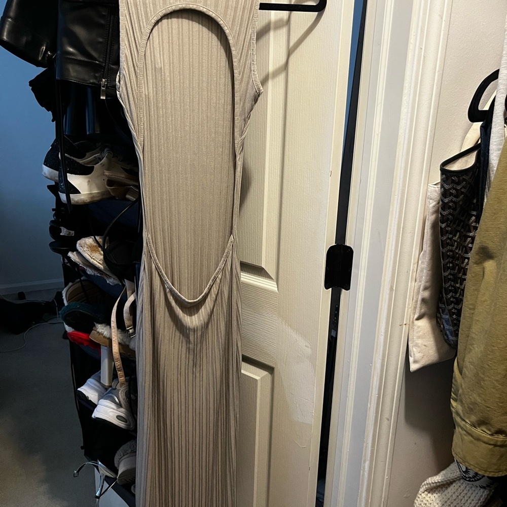 Sleeveless Beige Ribbed Dress